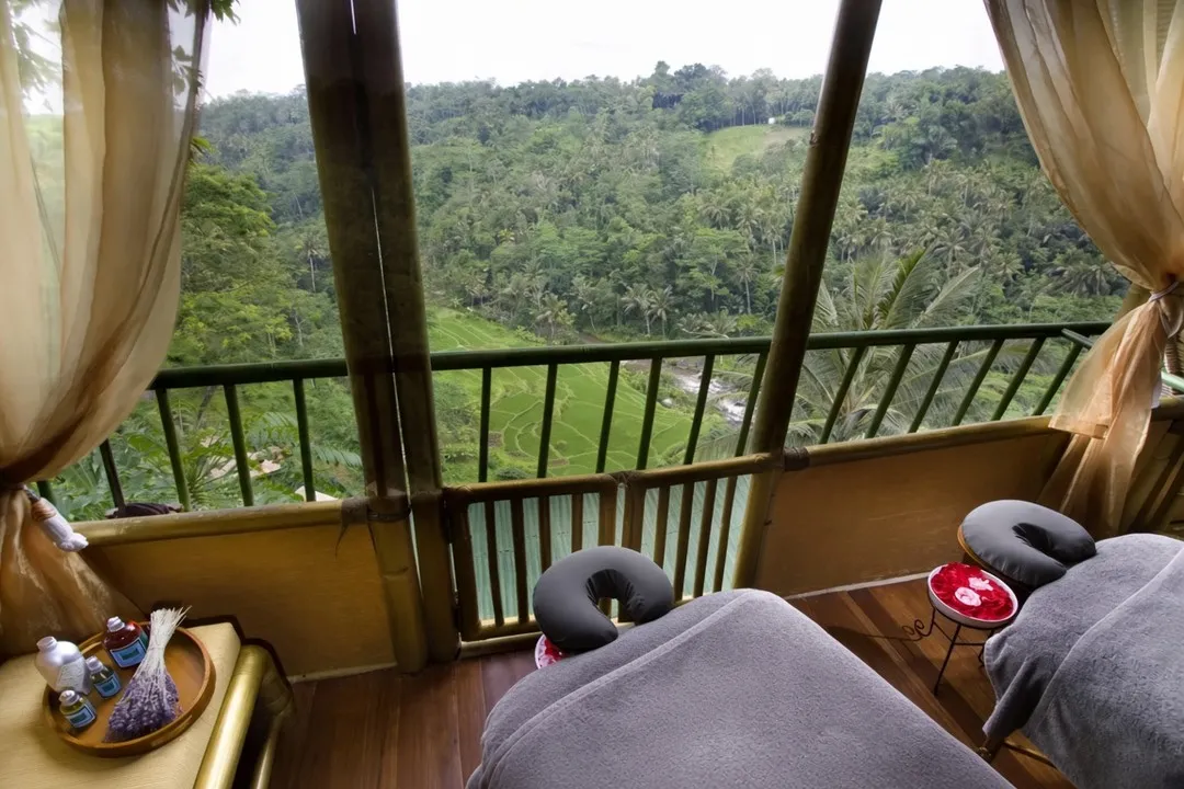 Valley-view spa suite above the Ayung River